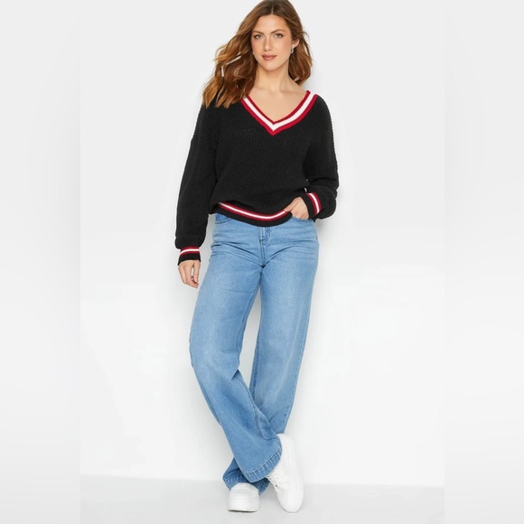 Collegiate Varsity Stripe V-Neck - Picture 3 of 9